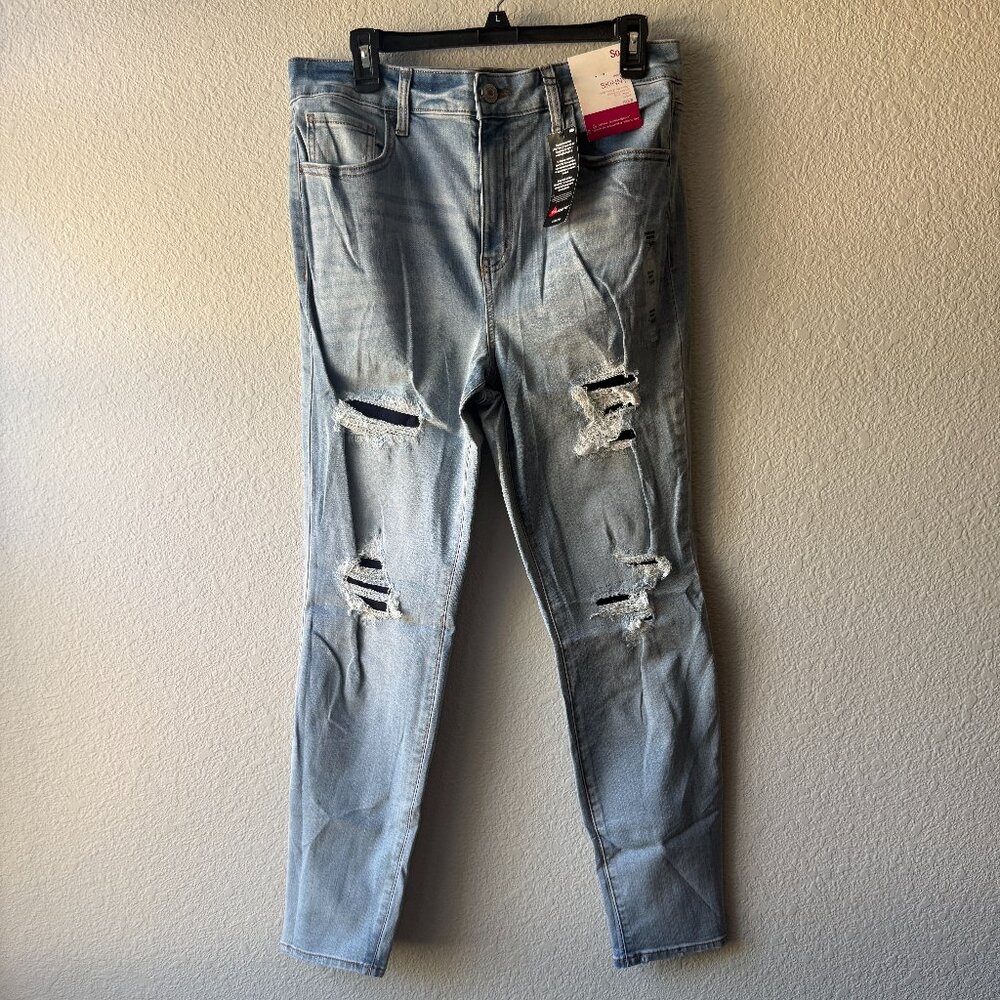 Juniors SO High Rise Skinny Distressed Denim SIZE: 15/32W